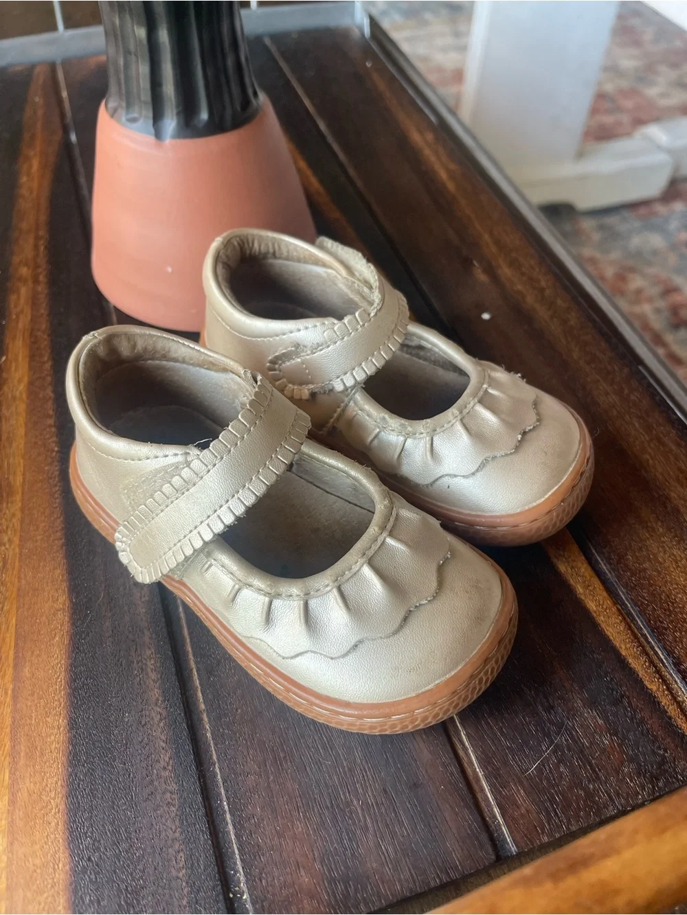 Livie & Luca gold Ruche Leather Mary Jane Shoes Size 6